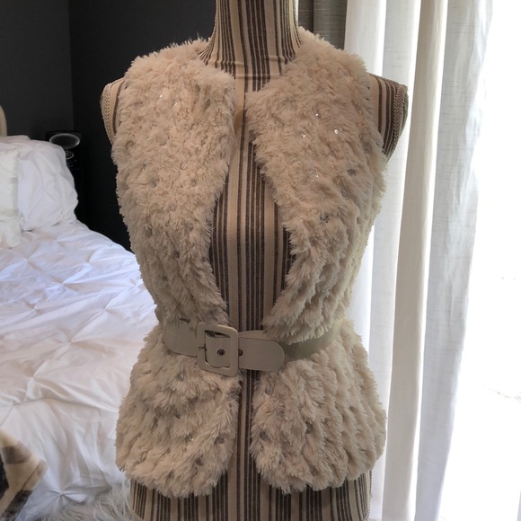 NWOT FANCY VEST - Picture 4 of 6